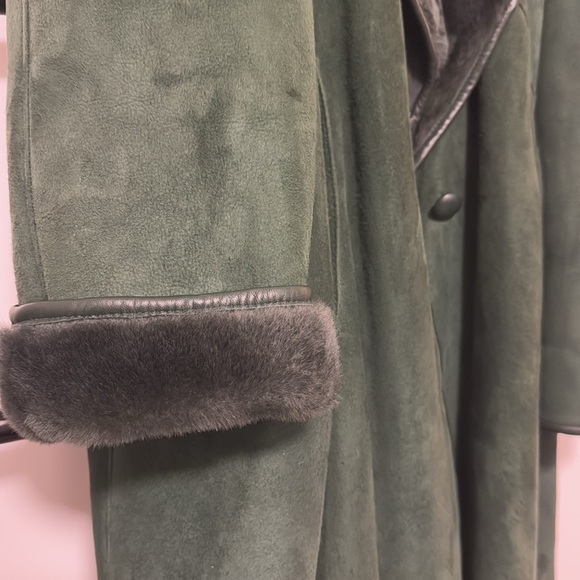GREEN LEATHER AND SUEDE FUR JACKET - Picture 8 of 10